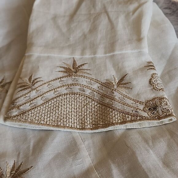 Anne Carson- Blouse  - Picture 4 of 8